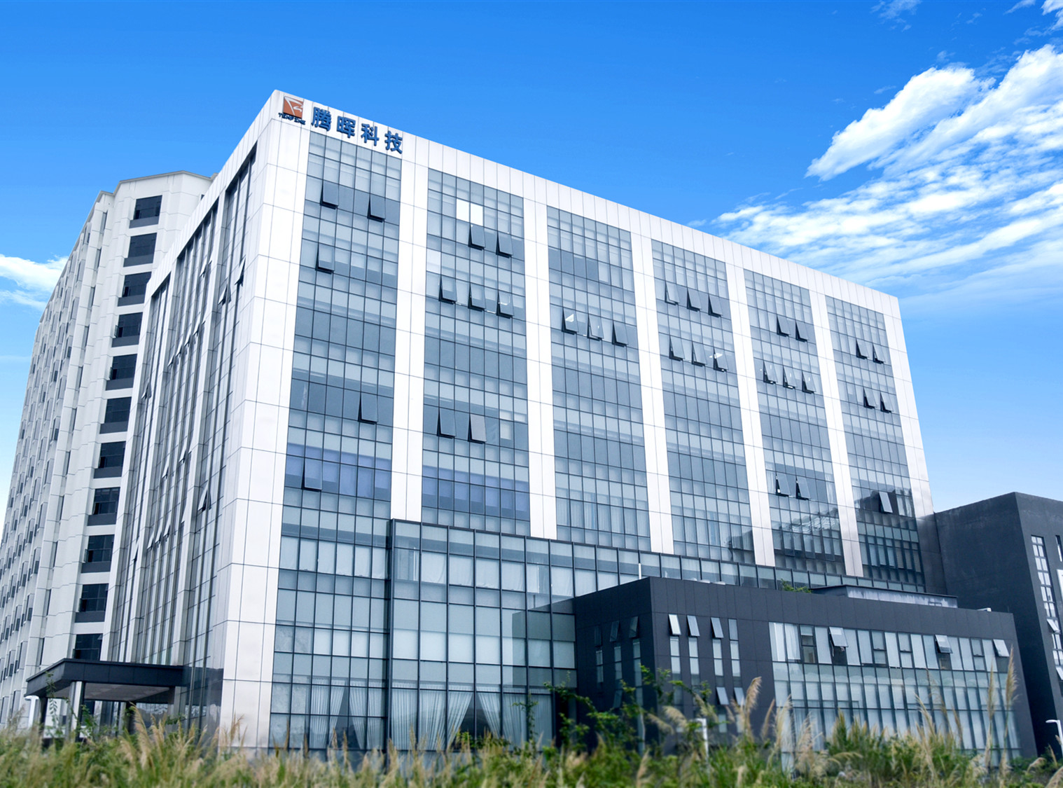 公司產業技術雄厚，為建筑行業潛心服務